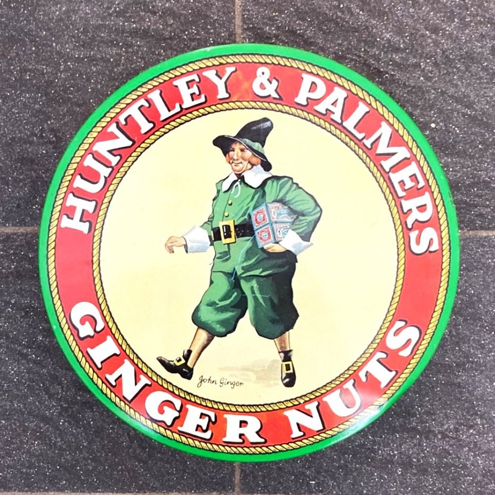 Collectible & slightly kitsch vintage English biscuit tin